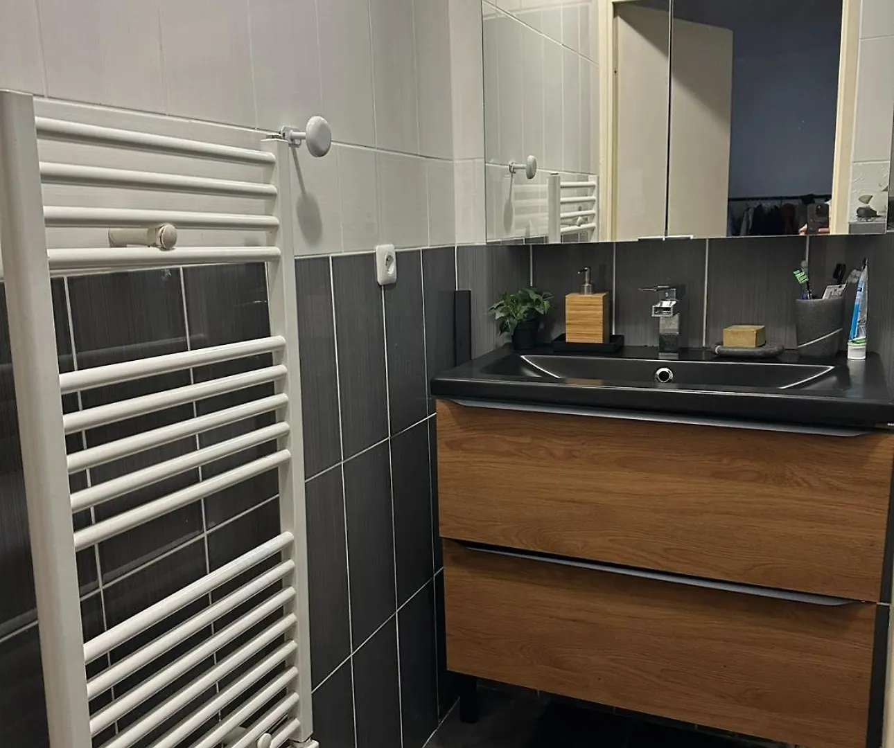 Appartement Moderne Et Design contacts